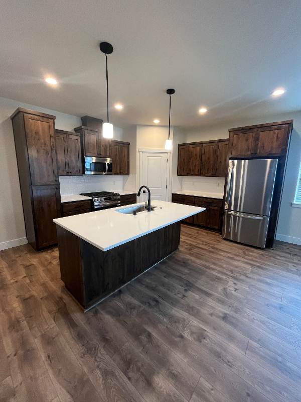 629 Nw 34th Ct - Photo 4 of 16