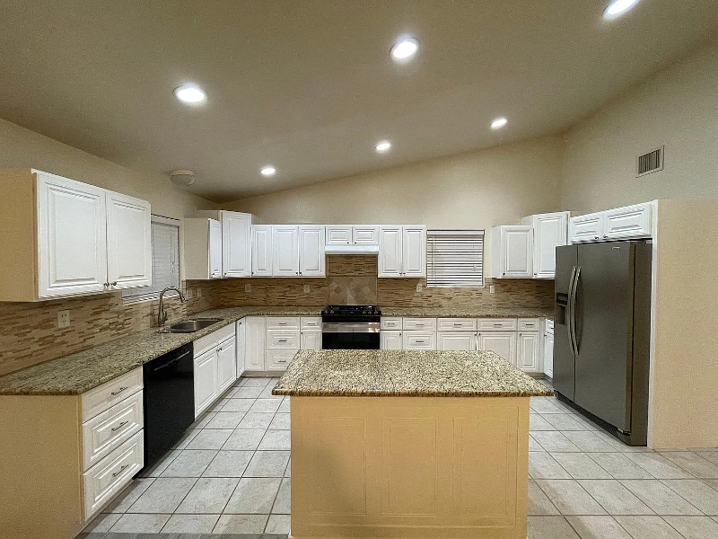 8019 S Muddy Creek Dr - Photo 6 of 18