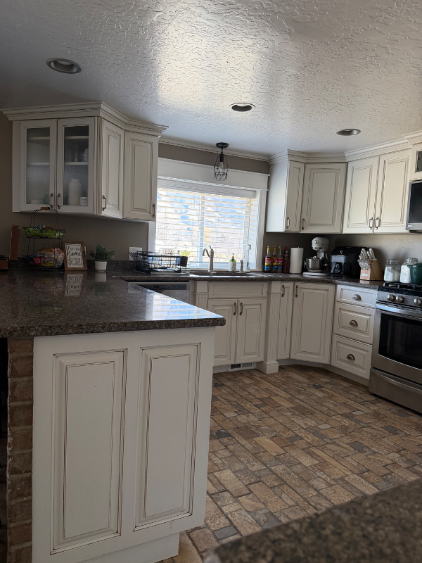 1185 Westsouth - Photo 4 of 6