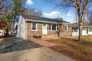 865 Boone St - Photo 1 of 1