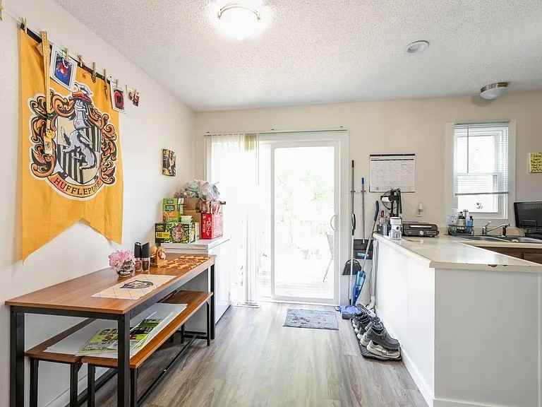 1012 W 1st Ave - Photo 7 of 16