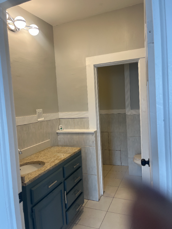 54 Village St - Photo 6 of 10