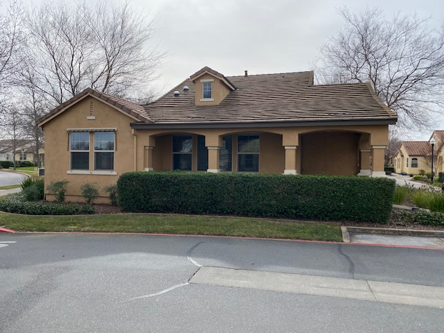 1000 Orleans Ct - Photo 2 of 19