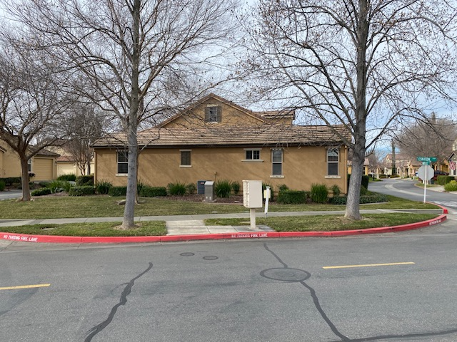 1000 Orleans Ct - Photo 4 of 19