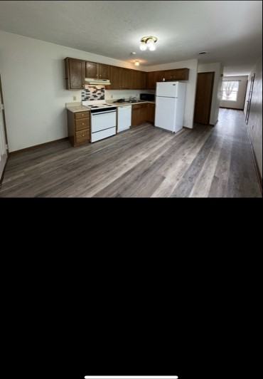 262 3rd St #2ndFL - Photo 2 of 19