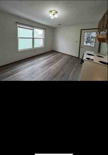 262 3rd St #2ndFL - Photo 3 of 19