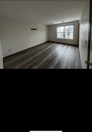 262 3rd St #2ndFL - Photo 4 of 19