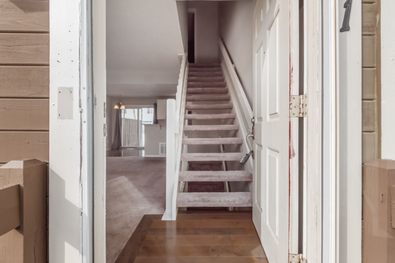 5041 Stoneybrook Blvd - Photo 5 of 20