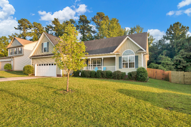 207 Batesfield Dr - Photo 3 of 19