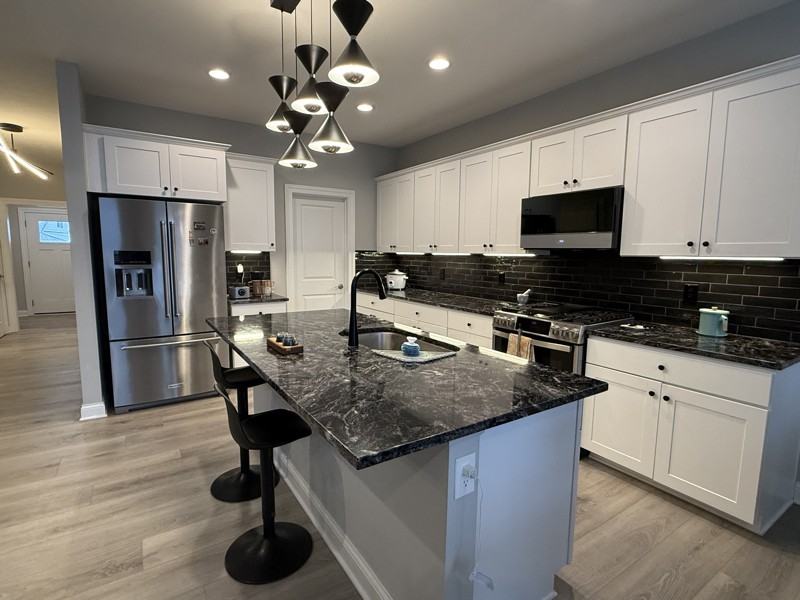 391 Village Ln - Photo 4 of 22