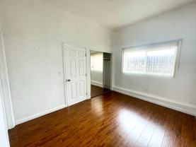 2177 W Crestwood Ln - Photo 1 of 1