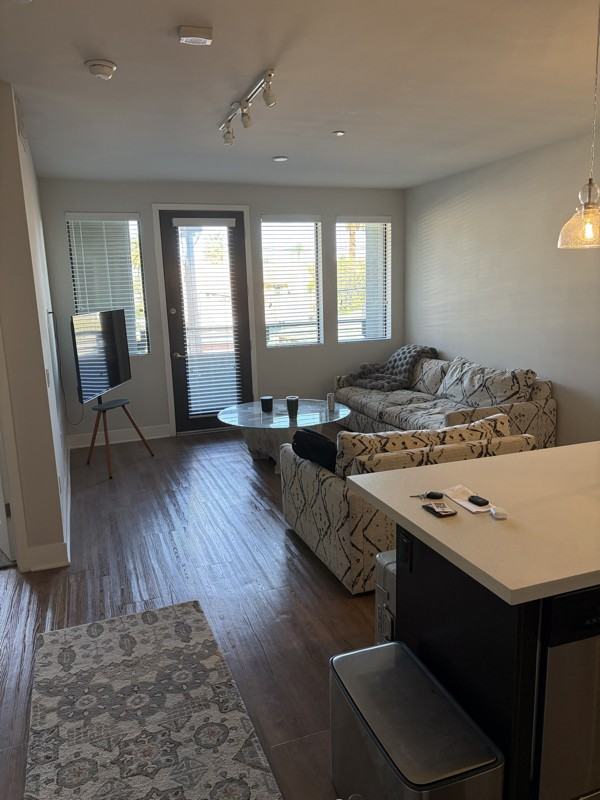 330 E Roosevelt St #2026 - Photo 2 of 8