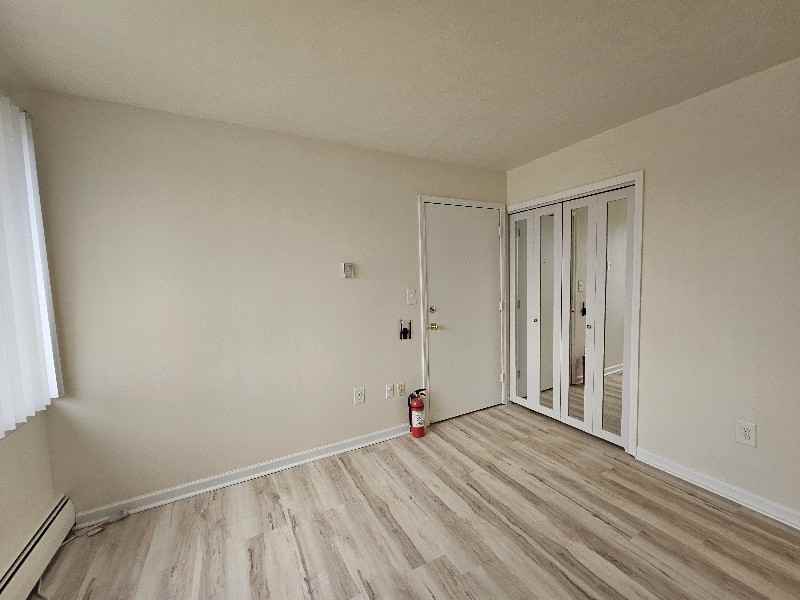 1851 Wmile Rd - Photo 4 of 18