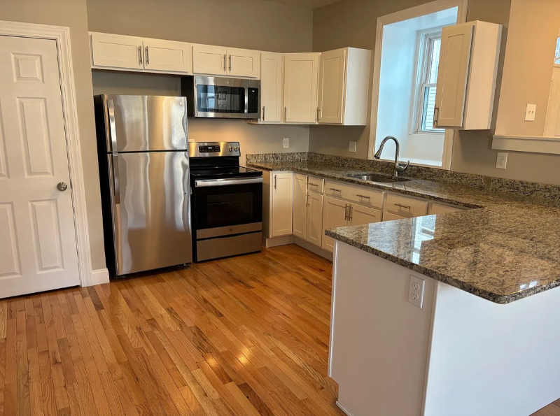 92 Hamilton St #1 - Photo 2 of 5