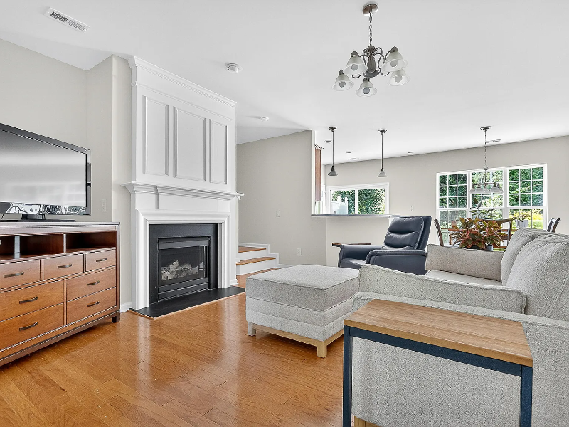 7130 Racine Way - Photo 4 of 17