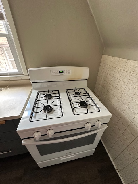 929 E Clarke St #A - Photo 7 of 20