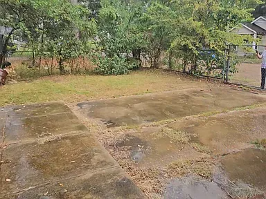 539 Erie St - Photo 2 of 10