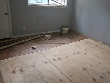 539 Erie St - Photo 7 of 10