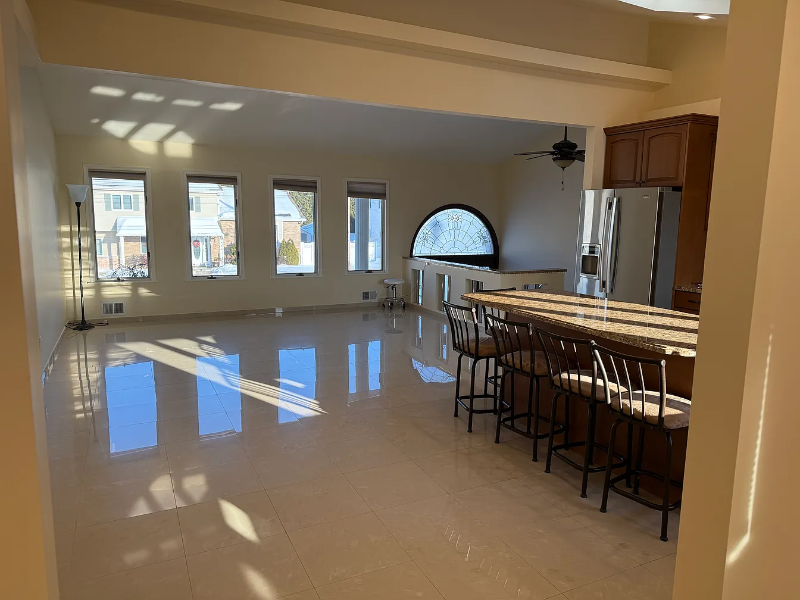 W 14th St - Photo 3 of 8