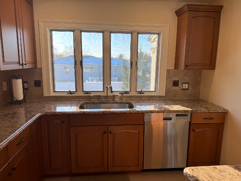 W 14th St - Photo 5 of 8