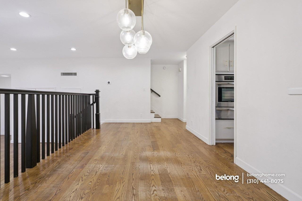 6509 Kester Ave #1 - Photo 4 of 20