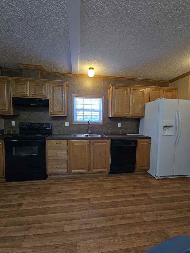 134 Clem Pl - Photo 6 of 22