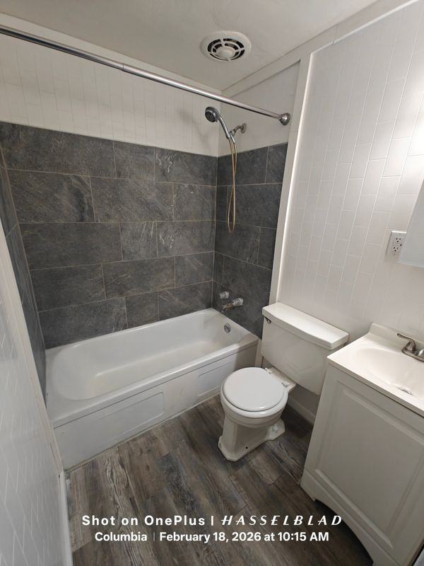 210 E Mulberry St - Photo 3 of 12