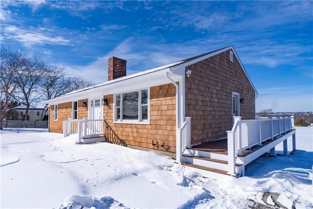 3211 Main Rd - Photo 2 of 31