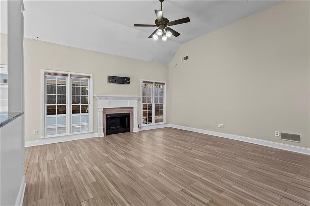 3030 Northcliff Dr - Photo 3 of 22