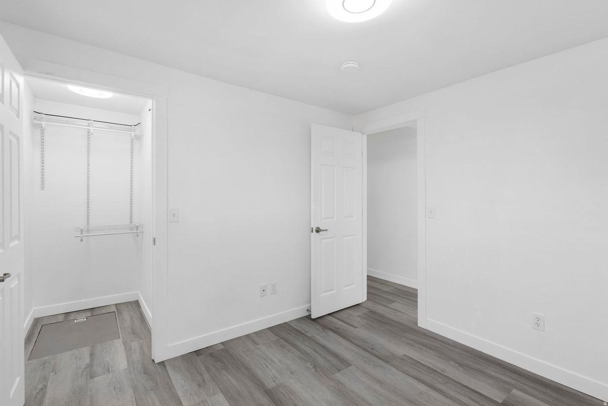 6876 S 90 E ##B - Photo 7 of 13