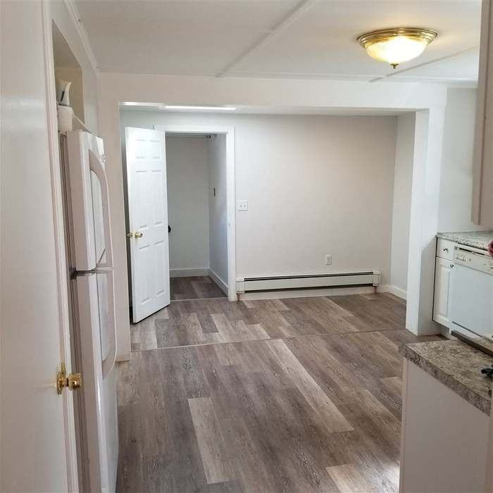 3 Howard St - Photo 4 of 6