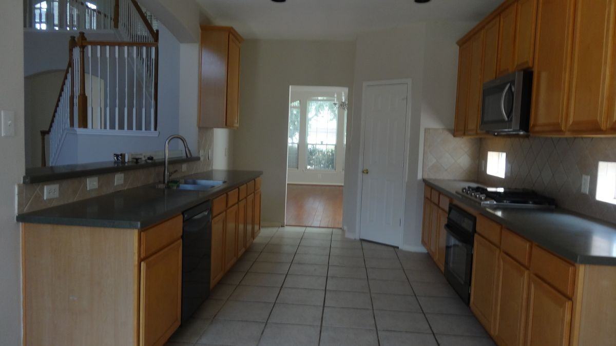 4822 Schiller Park Ln - Photo 3 of 3