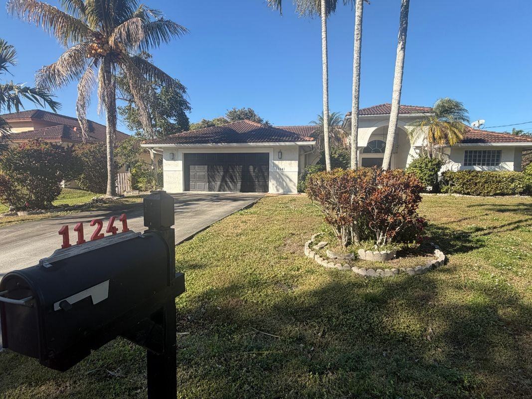 11241 Nw 22nd St - Photo 7 of 30