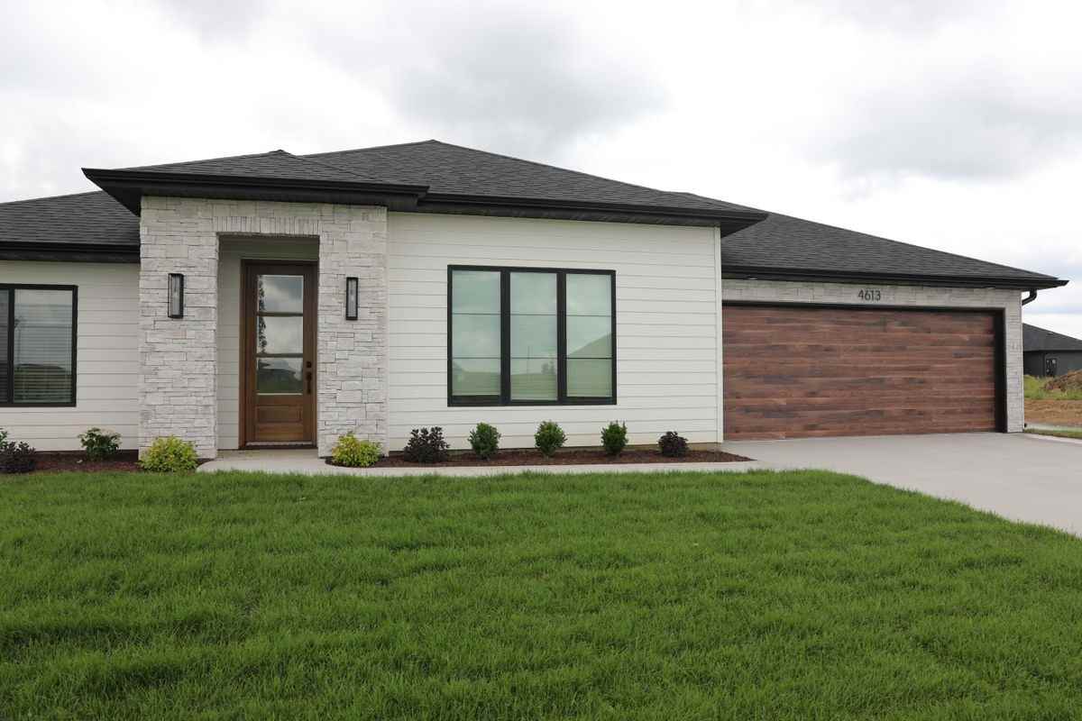 4613 Chambers Bay Dr - Photo 2 of 31