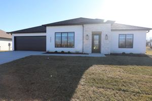 featured image of 4400 Kingston Heath Dr