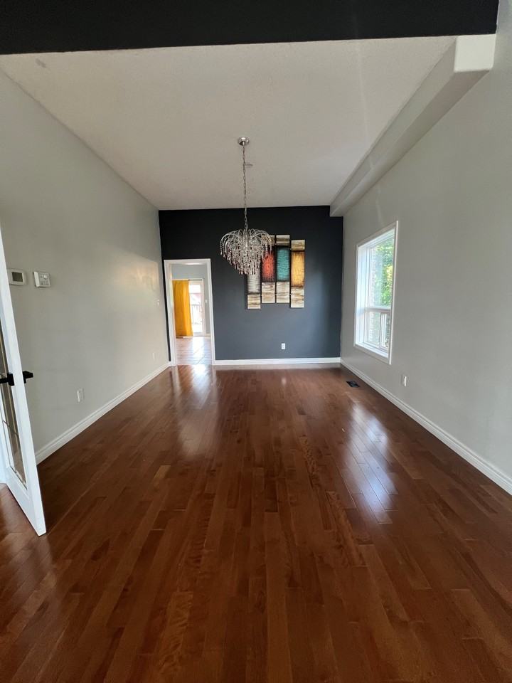 45 Irving Crescent - Photo 6 of 16