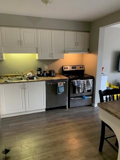 32-1155 Gordon Street - Photo 4 of 16