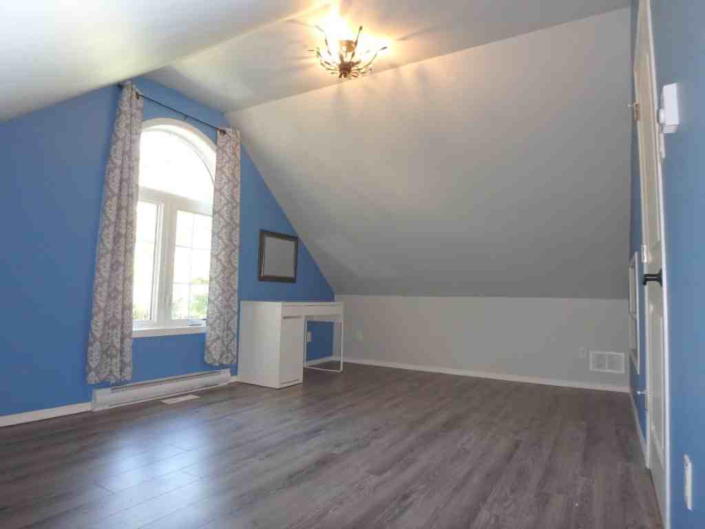 100 Brahms Bay - Photo 4 of 20