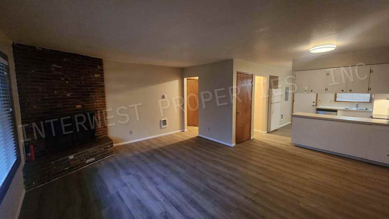 10 E Avenue #C - Photo 3 of 17