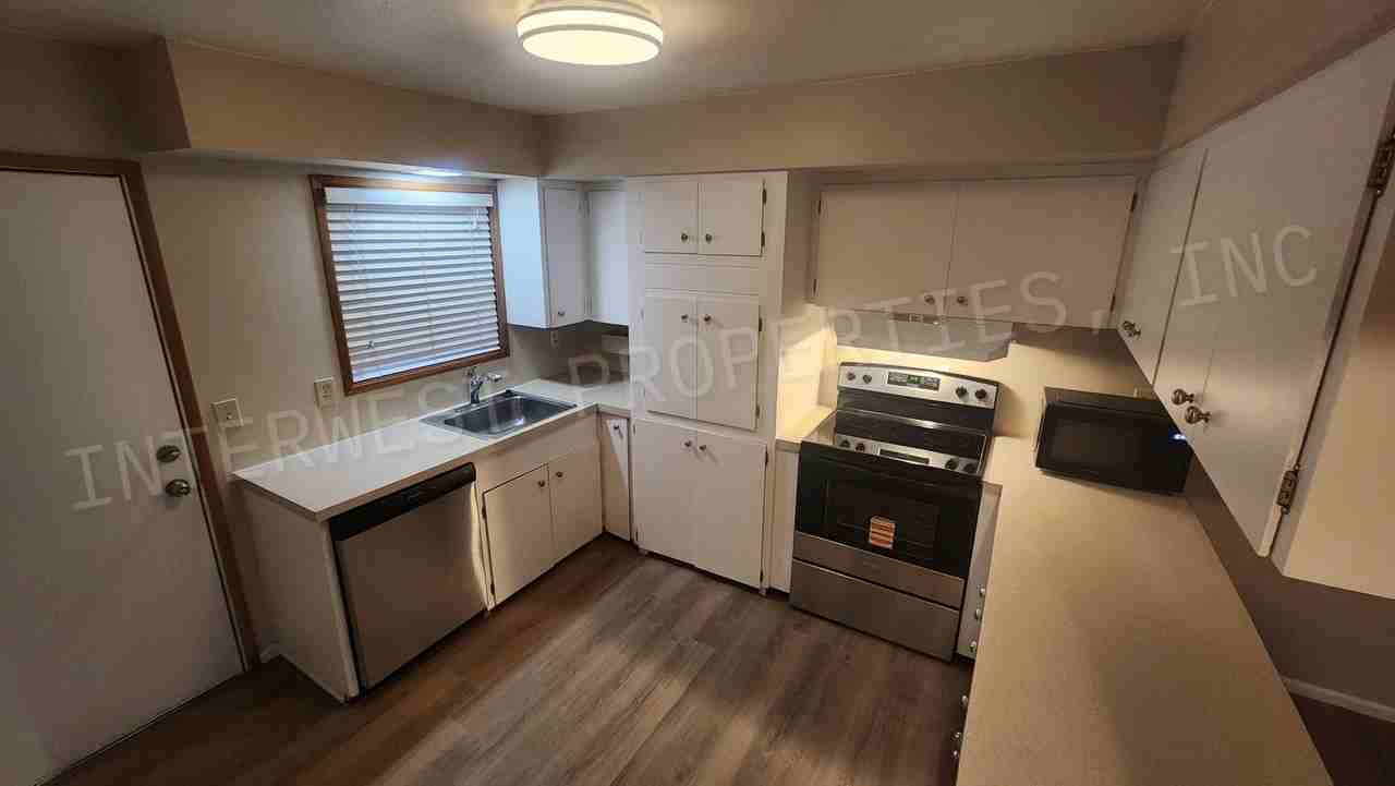 10 E Avenue #C - Photo 7 of 17