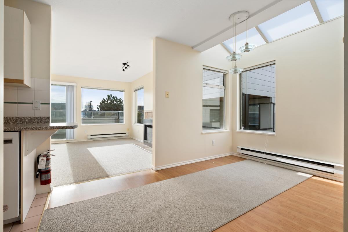 238 West 4th Street #1 - Photo 5 of 21