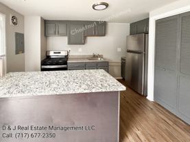 Remodeled 2 Bedroom Townhouses for rent in Manchester! Pets Welcome! - Photo 1 of 1