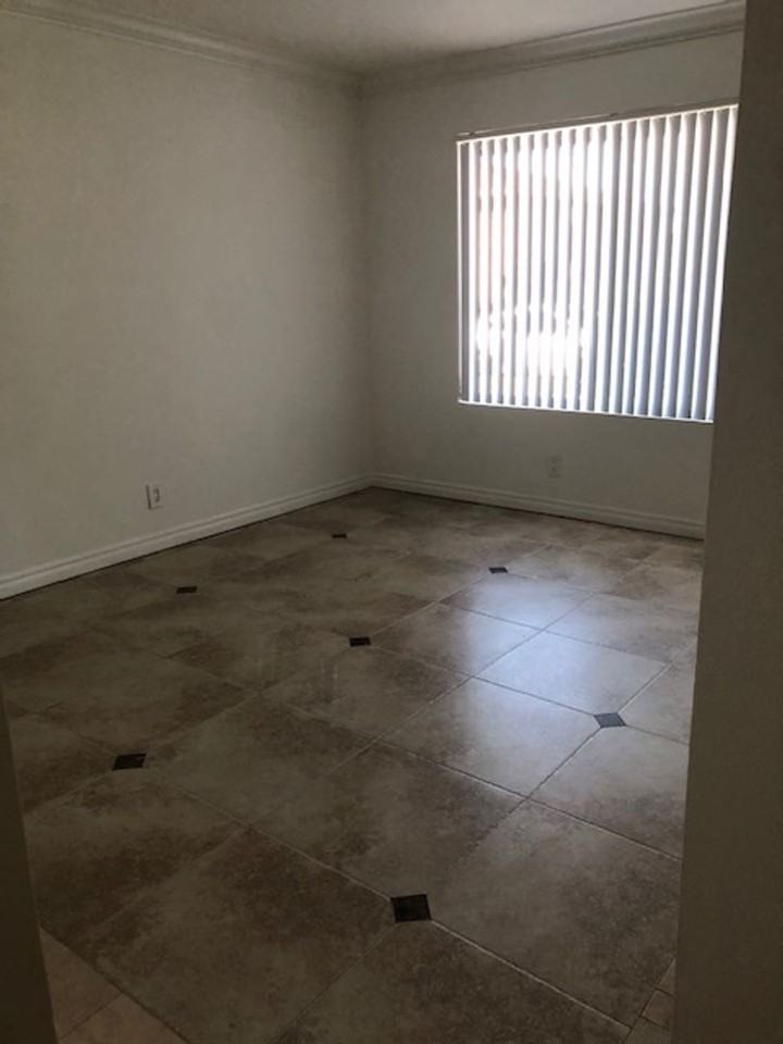 2146 - Photo 7 of 30