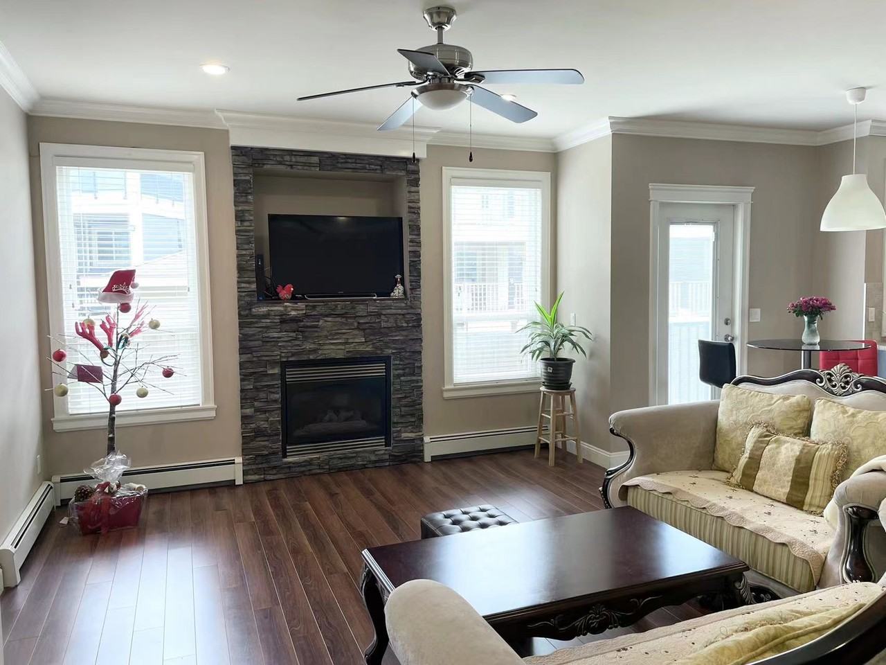 59A Ave & 146 St - Photo 6 of 21