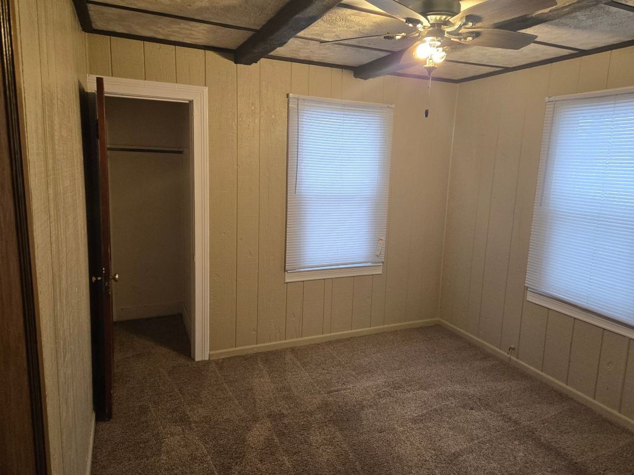 159 Monroe St - Photo 6 of 7