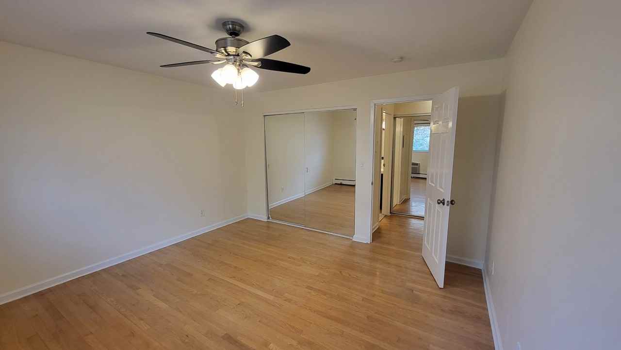 235 Henry Ave #11N - Photo 6 of 9