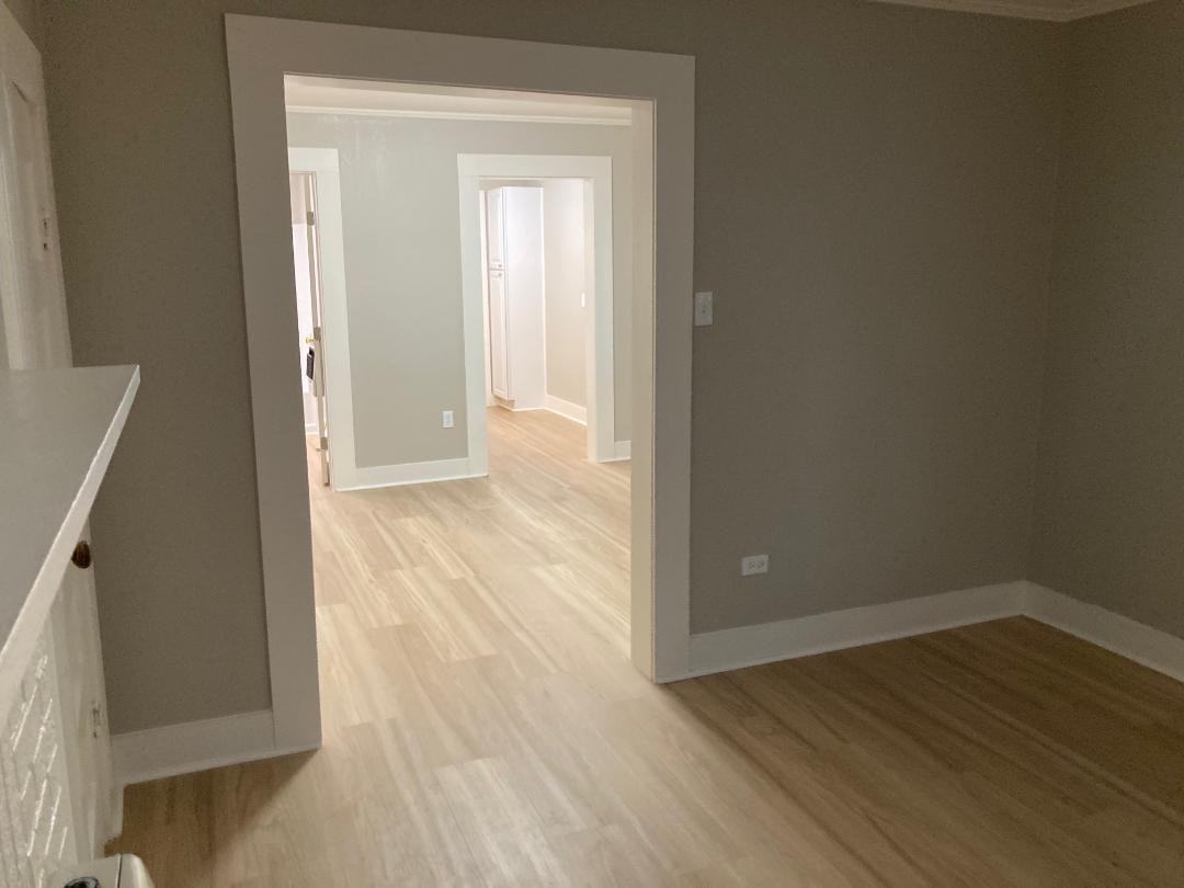 736 W 1st Ave #B - Photo 4 of 13