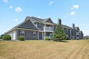 3020 E Stillwater Lndg #104 - Photo 1 of 1