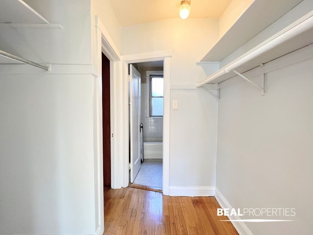 2106 W Ainslie St #2102E1 - Photo 3 of 9