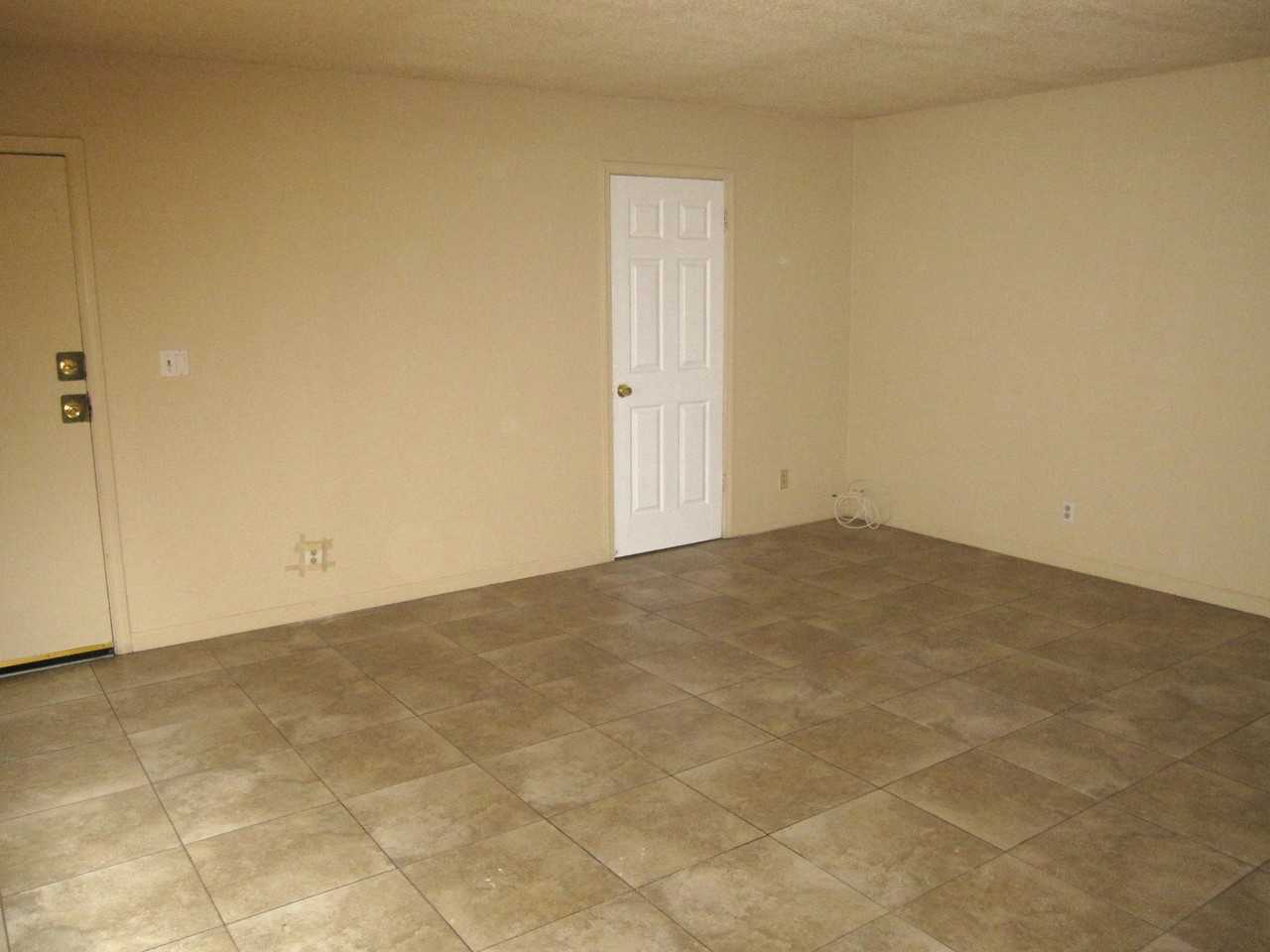 198 N Grandview Ave #198 - Photo 4 of 14